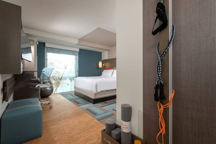 Room 4 of 38